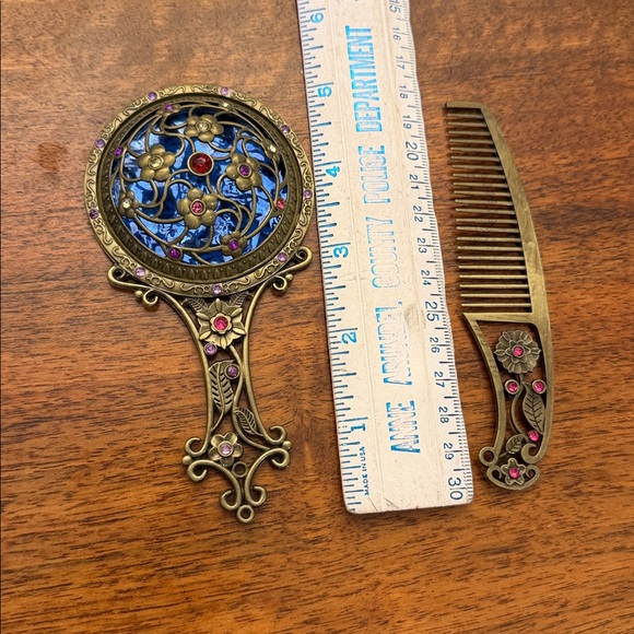 Jeweled Handheld Mirror and Comb Set - Picture 8 of 9